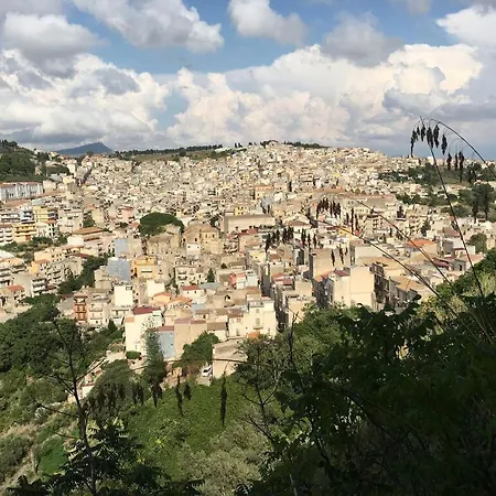 La Domus Di Segesta דירה קלטפימי